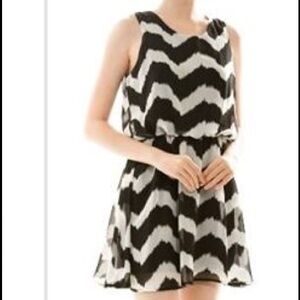 Hearts Black chiffon dress size large